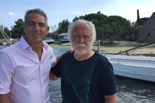 Joan Lopez et Jean-Claude Francès de l’association Bonança à Saint-Hippolyte dans Pyrénées-Orientales pour l'émission Viure al país sur France 3 Languedoc-Roussillon.