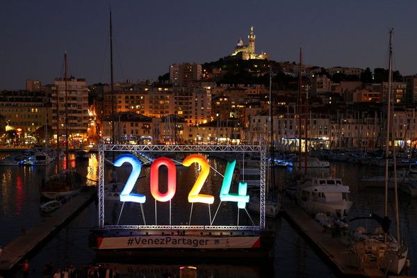 Hier soir, sur le Vieux-Port de Marseille.