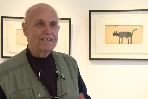 Raymond Waydelich à la galerie d'art strasbourgeoise l'Estampe où il est édité depuis 30 ans