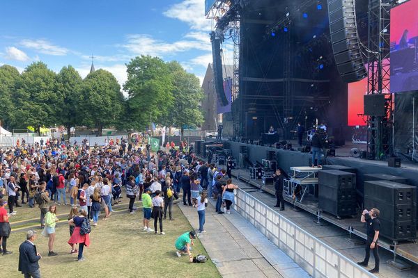 L'arrivée du public au Main Square Festival 2022.