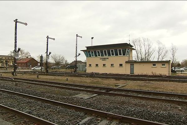 La gare et le poste d'aiguillage de Lauterbourg, en 2018.