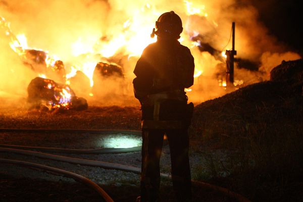 Photo d'illustration. L'incendie à Vignoux-sur-Barangeon (Cher) a été déclaré aux alentours d'une heure du matin. 