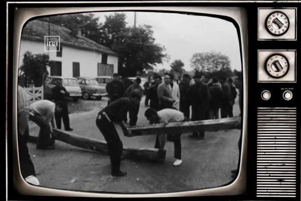 Le 24 mai 1968, les agriculteurs montent des barrages sur les routes du Gers