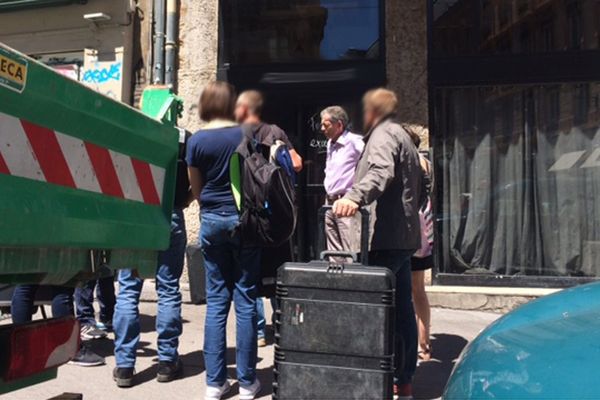 Lyon. Le juge d'instruction Patrick Audugé est sur place pour le sondage laser du bar