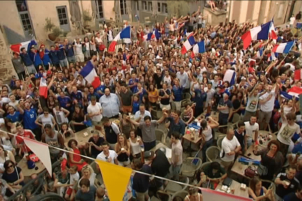 Une fan zone improvisée dans les rues de Limoges