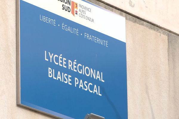 Un adolescent de 16 ans a été poignardé en sortant de cours non loin du lycée Blaise Pascal dans le 12ème arrondissement de Marseille