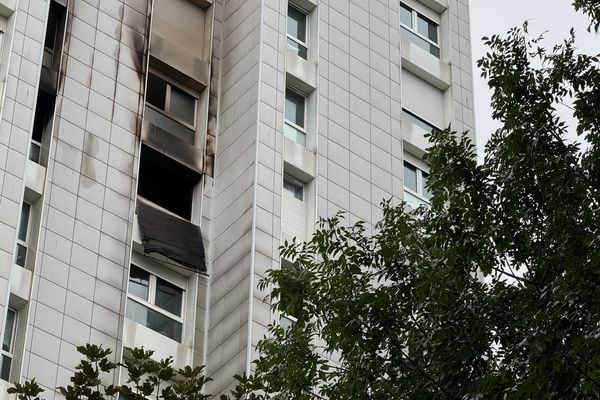 Les pompiers ont été sollicités vers 1h00 du matin, pour intervention résidence des Alpes à Haubourdin