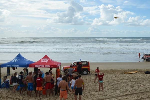 L'hélicoptère Dragon 17 de la Sécurité civile a participé aux recherches