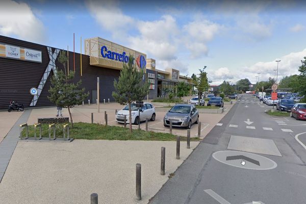 La zone commerciale de Guichainville près d'Evreux