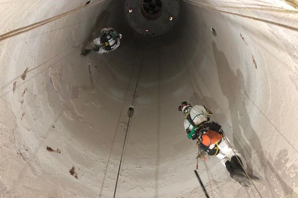 Dans un de ces silos, Frédéric Soulier et ses collègues travaillaient lorsqu'une trappe a été ouvert de l'extérieur.