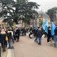 Dans la ville sous-préfecture de la Loire, 300 manifestants se sont rassemblés pour dénoncer le désordre dans les écoles, les collèges et les lycées de l'arrondissement. Au lycée Carnot, à Roanne, 33 % des enseignants sont grévistes, selon le SNES Fsu.


