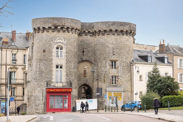 La porte Beucheresse à Laval