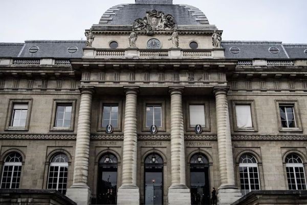 Illustration- Le palais de justice de Paris.