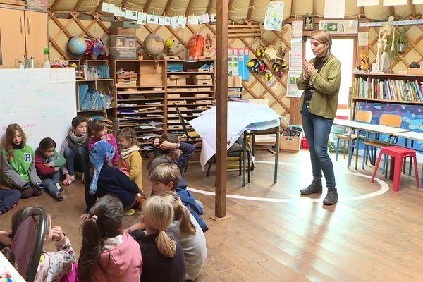 Ce sont les enfants qui décident du programme de leur journée.