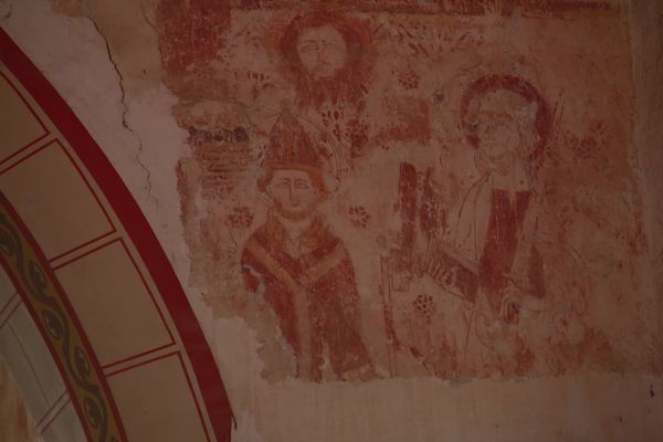 décors peints sur les murs de l'église saint-Hilaire