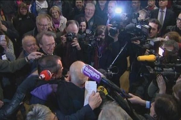 Audincourt : Frédéric Barbier, PS, avec les journalistes au soir de sa victoire