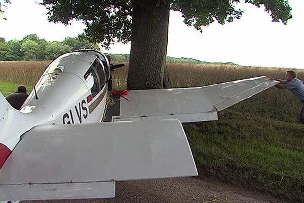 En manoeuvre afin de le sortir de ce mauvais pas.