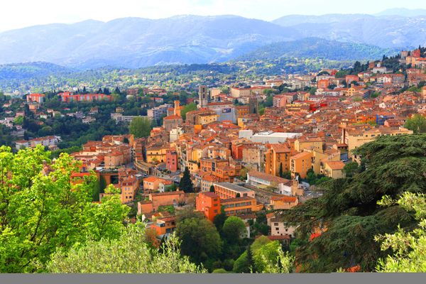 La ville de Grasse (Alpes-Maritimes), où un domaine de plus de 22 hectares a été saisi par la justice.