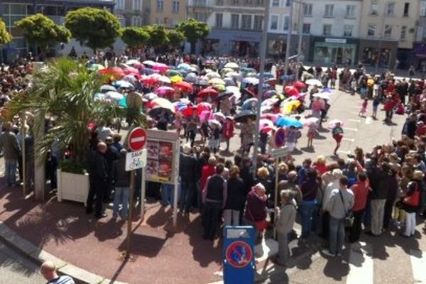 Les Parapluies de Cherbourg...sous le soleil !