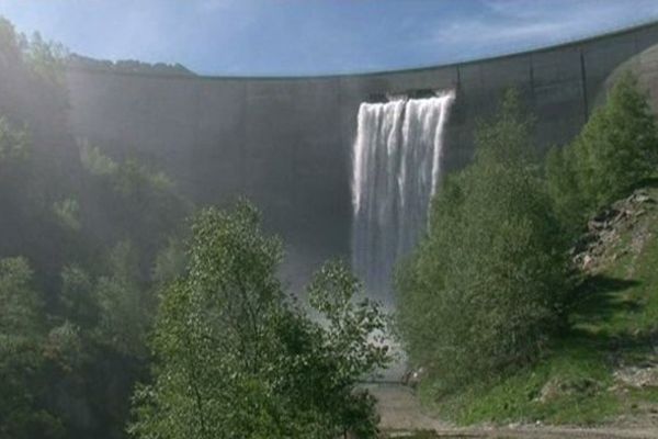 Le barrage de Laparan en Ariège