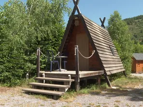 Quel avenir pour le camping communal de Beuil ? Le renouvellement de la délégation de service public provoque la colère de l'actuelle gérante. Elle s'apprêete à entamer un bras de fer juridique avec le maire de Beuil.