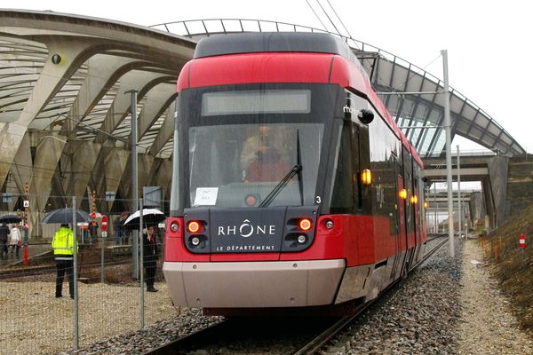 La société Rhônexpress demandait la somme d'1 million 800 000 euros au Sytral pour un préjudice économique. Le tribunal de Lyon a rejeté la demande.