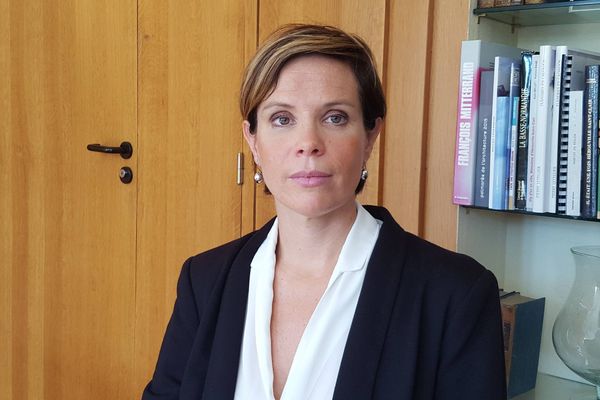 Hélène Burgat suspend sa campagne de terrain des municipales 2020 à cause des précautions liées à l'épidémie du coronavirus