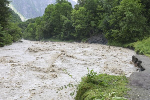 Le Vénéon, un affluent de La Romanche dans l'Isère, était entré en crue en juin dernier (Photo d'illustration).