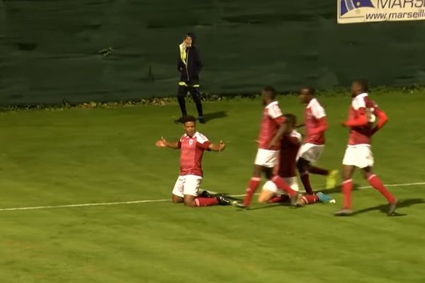 Face à Marseille Consolat, Julien Farnabe a inscrit le but de la victoire pour l'US Avranches à la 89e minute