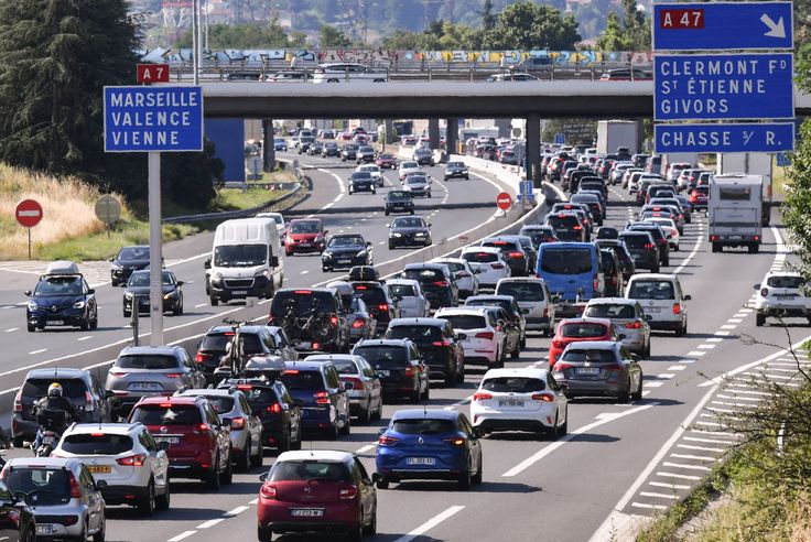 Vallee Du Rhone Plus De 110 Kilometres De Bouchons Entre Lyon Et Marseile