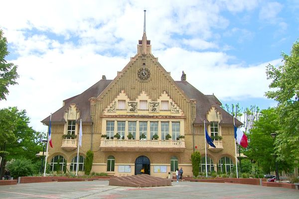 La course à la mairie de Tergnier oppose trois candidats au second tour.