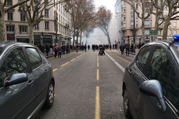 Situation tendue Cours Gambetta à Lyon le 07 décembre 2018