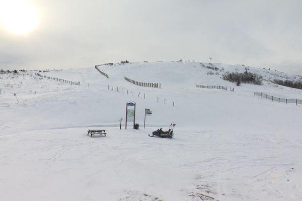 La température est descendue jusqu’à moins 12 degrés début décembre et il est tombé 50 centimètres de neige à Chalmazel.