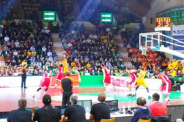 Le Limoges CSP s'incline logiquement face à Zagreb 69-78.