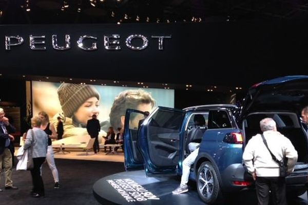 Le stand PSA du mondial de l'automobile 2016, à Paris