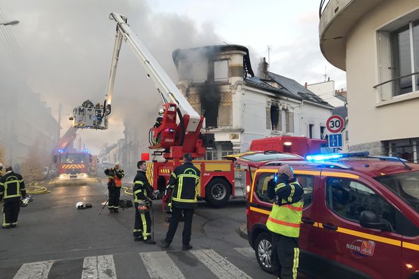 Un incendie s'est déclaré rue de Pornichet ce 16 novembre à Saint-Nazaire dans un immeuble occupé irrégulièrement selon le voisinage