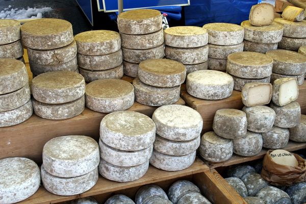  Tomme de Savoie, Reblochon et fromage de chèvre... quelques unes des spécialités des pays de Savoie