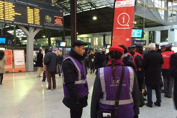 La SNCF a annoncé une reprise du trafic vendredi 23 janvier sur l'axe Paris - Rouen - Le Havre.