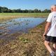 Cet agriculteur alsacien ne peut que constater ses pertes céréalières liées aux fortes intempéries.