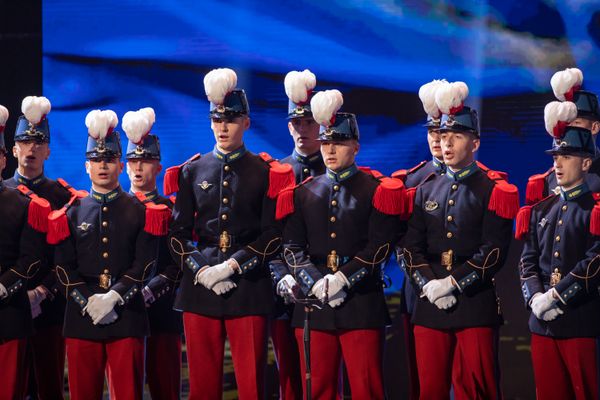 Le chœur de Saint-Cyr-Coëtquidan remporte l'émission La France a un incroyable talent