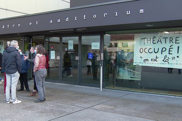 Le théâtre auditorium de Poitiers fait partie de la quarantaine de scènes nationales occupées en France par les intermittents du spectacle