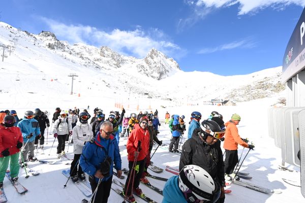 La station du Grand Tourmalet, qui fait parti du réseau N'PY, s'apprête à accueillir des skieurs début décembre 2024.