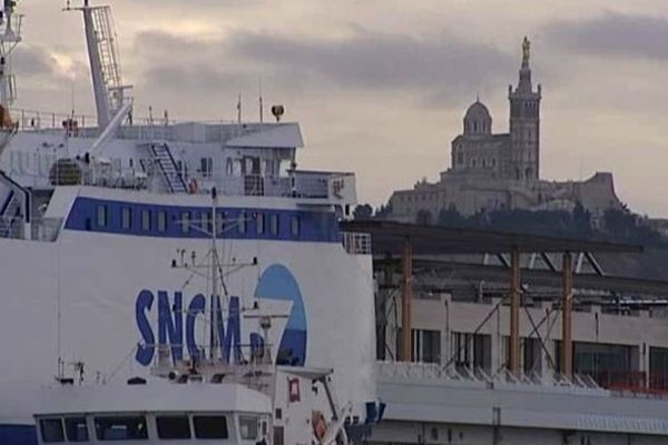 Les bateaux de la SNCM à quai à marseille