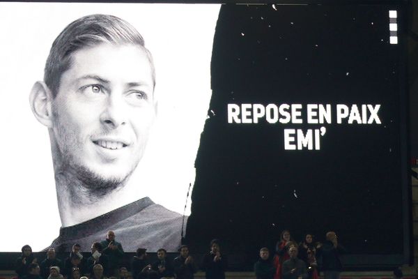 Un hommage à Emiliano Sala, à Rennes, le 14 février 2019.