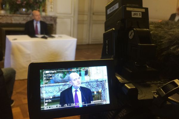 Alain Juppé lance un appel à la raison trois jours avant la 11e journée de mobilisation des Gilets Jaunes. Conférence de presse ce mercredi à la mairie de Bordeaux