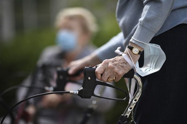 Sur les 700 Ehpad de la région, 35 ont des personnes atteintes du Covid-19.