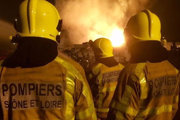 Des pompiers du département de Saône-et-Loire.