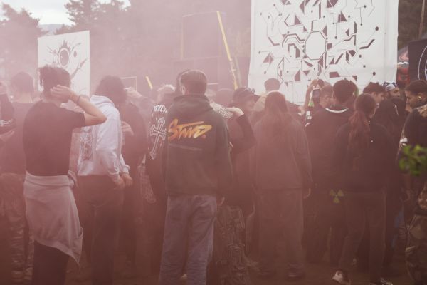 Une jeune femme de 21 ans décède lors d’une rave-party non autorisée dans les Hautes-Alpes.