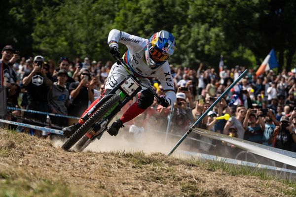 La star du VTT de descente Loïc Bruni sera au départ de la 2e manche du challenge VTT 06 à Isola 2000 ce 2 août. 