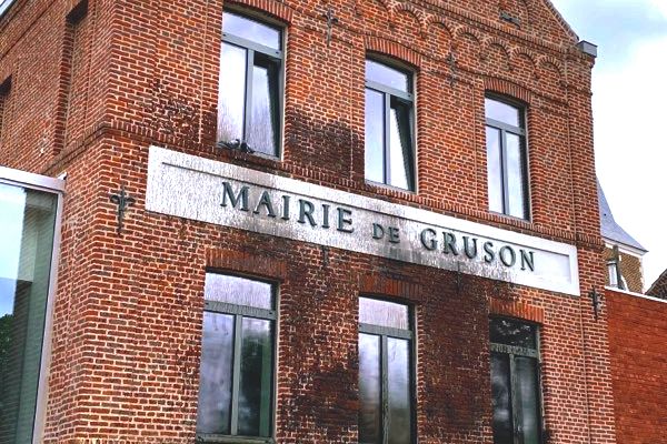 La mairie de Gruson dégradée quelques heures avant la venue de Gérald Darmanin.